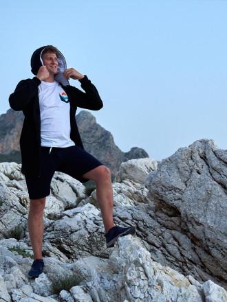 T-Shirt Relaks Unisex Biały z Kieszonką Zachód Słońca lookbook