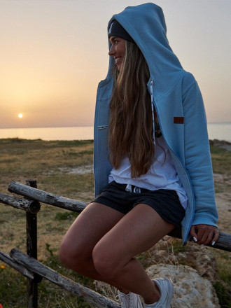 Bluza Damska Rozpinana Błękit Nieba Lookbook Bluza Damska Rozpinana Błękit Nieba Lookbook
