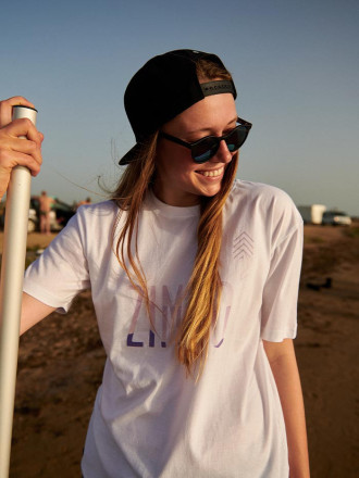 T-Shirt Relaks Unisex Biały Fioletowe Góry Lookbook T-Shirt Relaks Unisex Biały Fioletowe Góry Lookbook