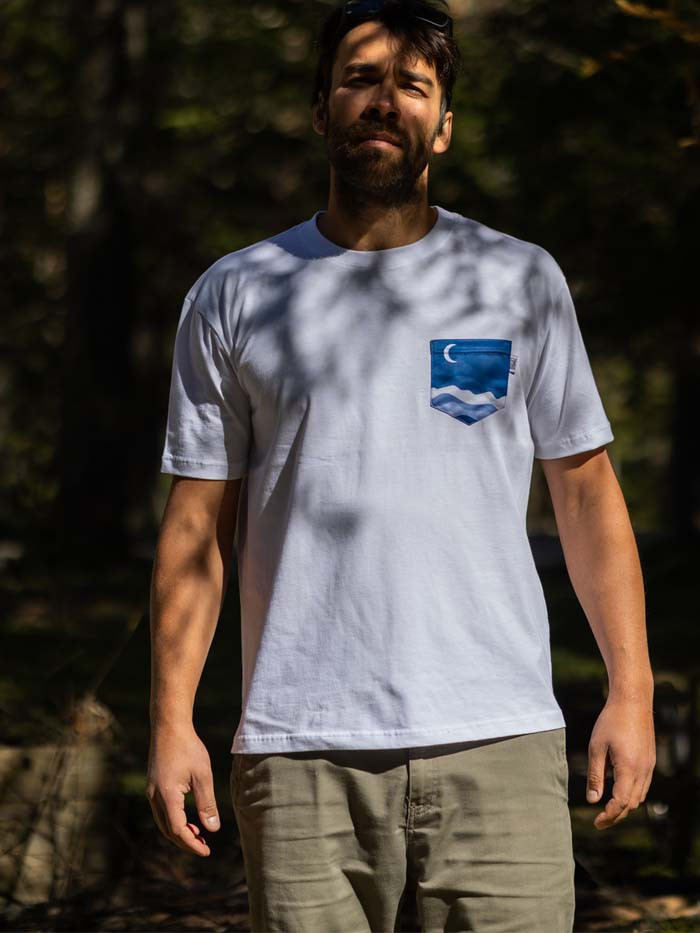 T-Shirt Relaks Unisex Biały z Kieszonką Morze