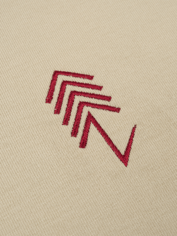 T-Shirt pudełkowy kremowy z nadrukiem
