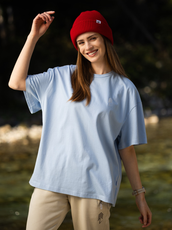 T-Shirt pudełkowy błękitny z nadrukiem