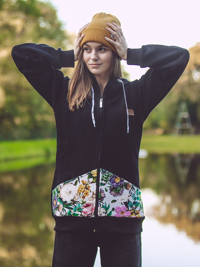 Bluza Rozpinana Czarna Polne Kwiaty Bluza Rozpinana Czarna Polne Kwiaty