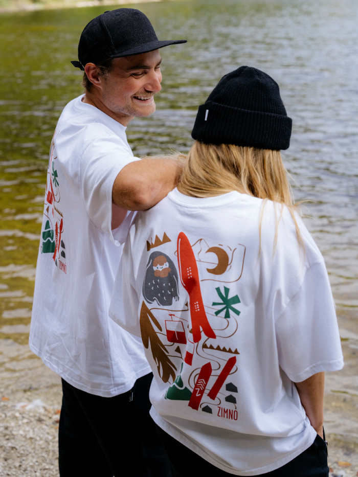 T-Shirt pudełkowy biały z nadrukiem YETI UNISEX